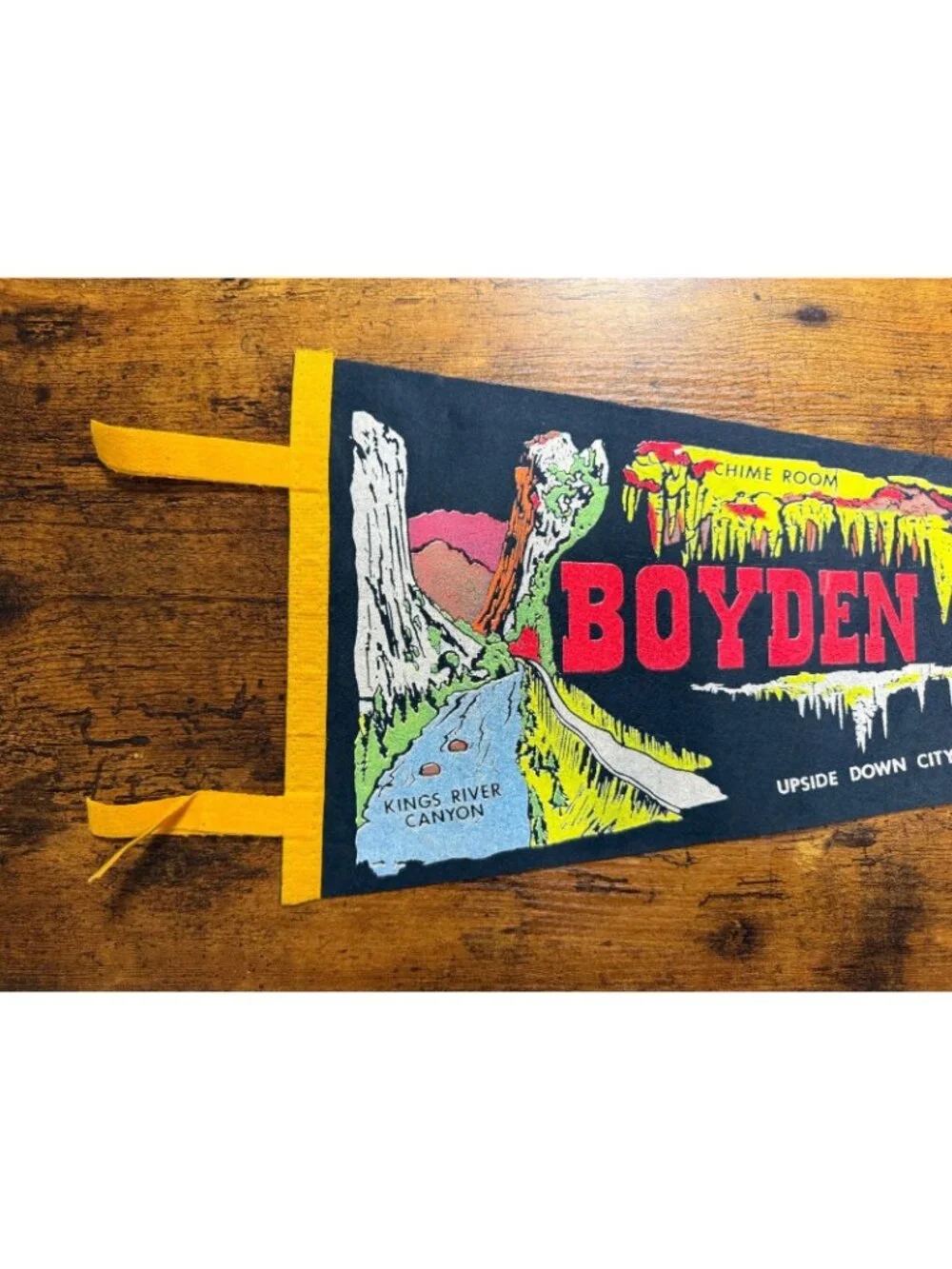 Vintage Boyden Cavern Kings Canyon, California pennant
